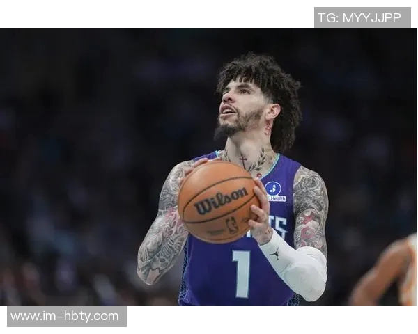 第三节对决火花四射伦纳德狂砍19分拉梅洛鲍尔也不甘示弱斩获13分